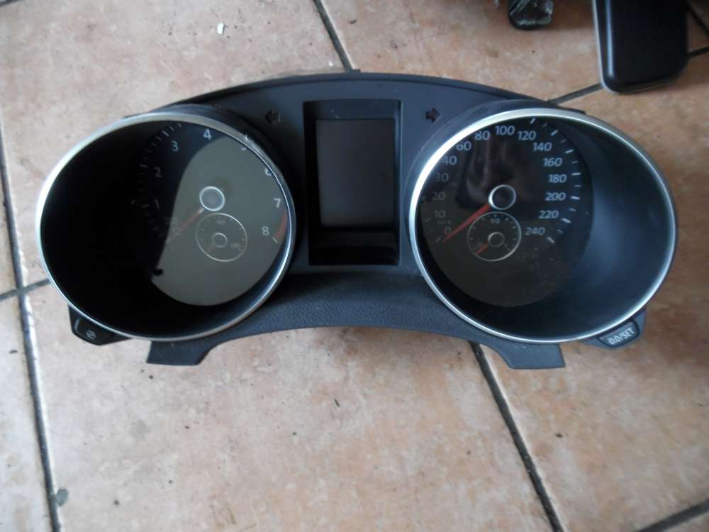 VW Golf VI Kombiinstrument Tacho 252043KM 5K0920860H