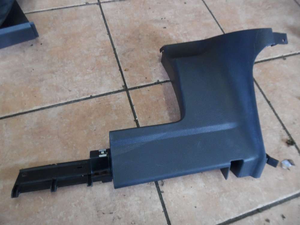 VW Golf VI Verkleidung Armaturenbrett Links unten 5K1858366
