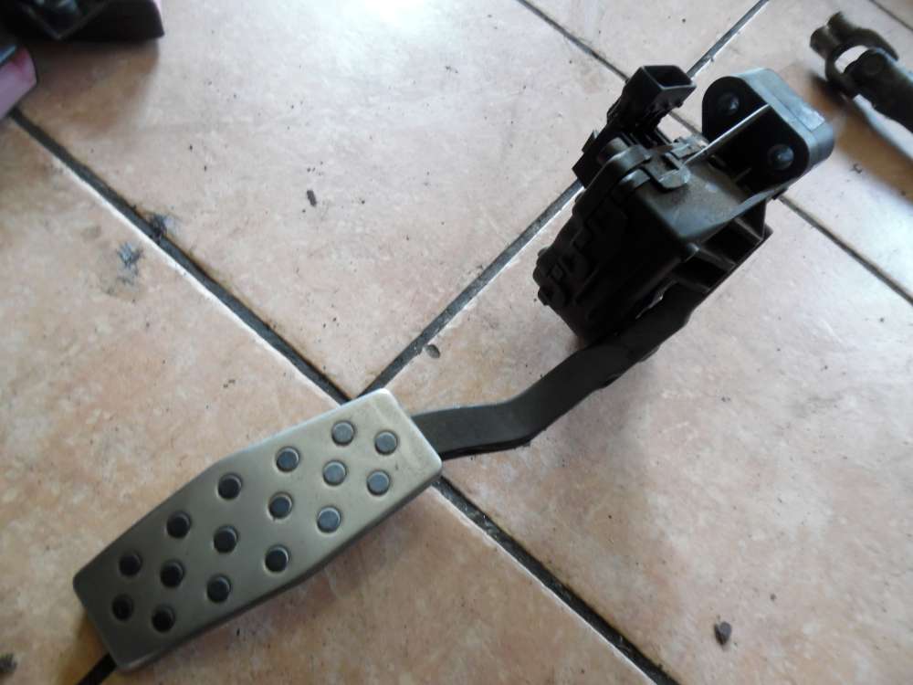 Opel Astra H Pedale elek. Gaspedal 24427004