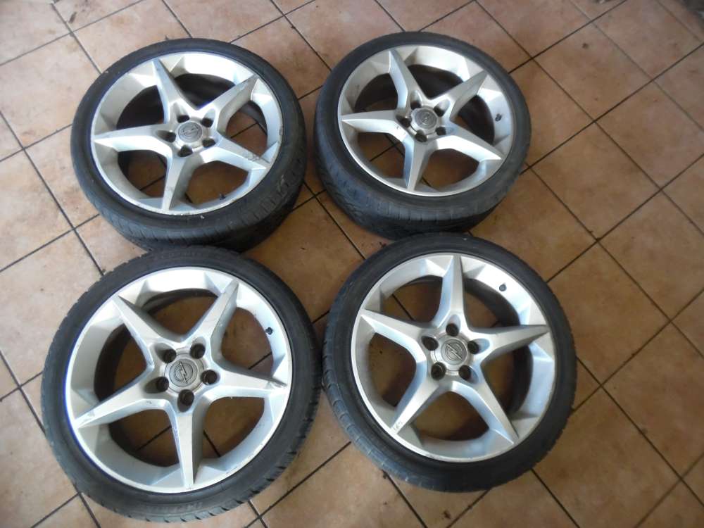4x Alufelge mit 3X Winterreifen Opel Astra H 225/40 R18 92W 7,5JX18H2 13171852  