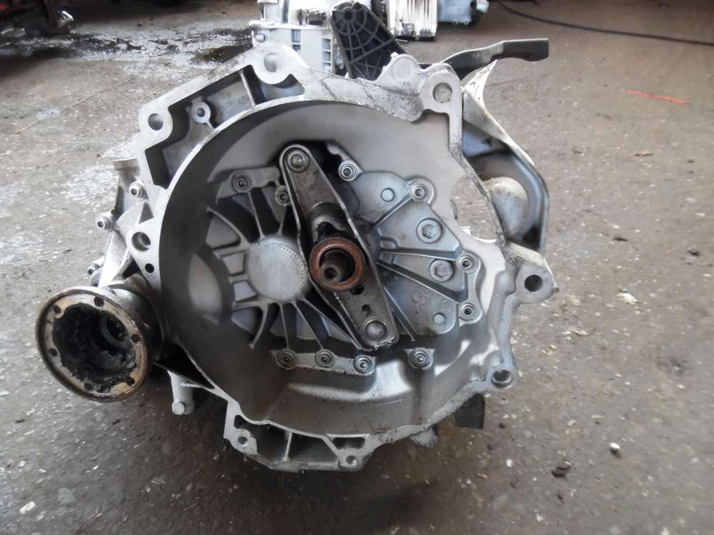 VW Golf VI 1,4L Getriebe Schaltgetriebe LEG 5-Gang 252043KM 02T301103AB