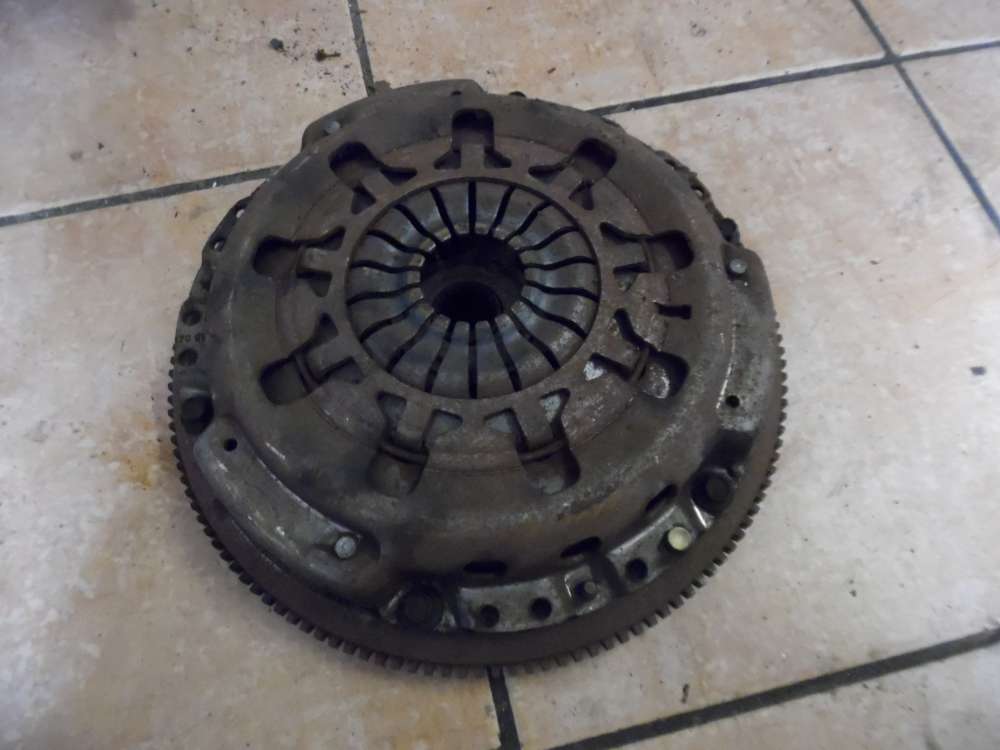 Ford Mondeo II 1,8i Kupplungssatz Schwungscheibe 928M6398AG