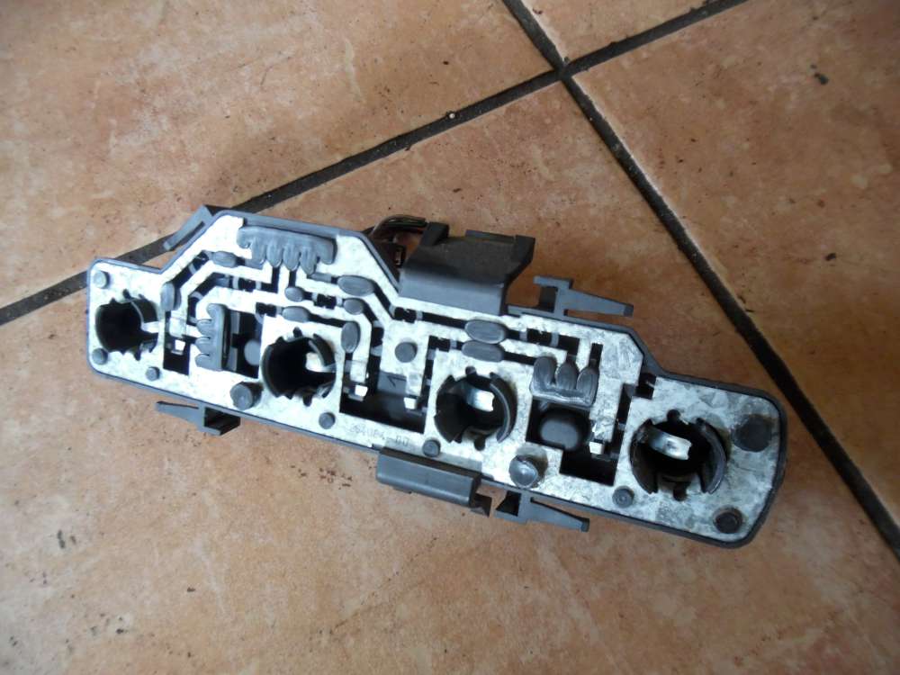 VW Polo 6N Lampentr�ger R�ckleuchte 6N0945257