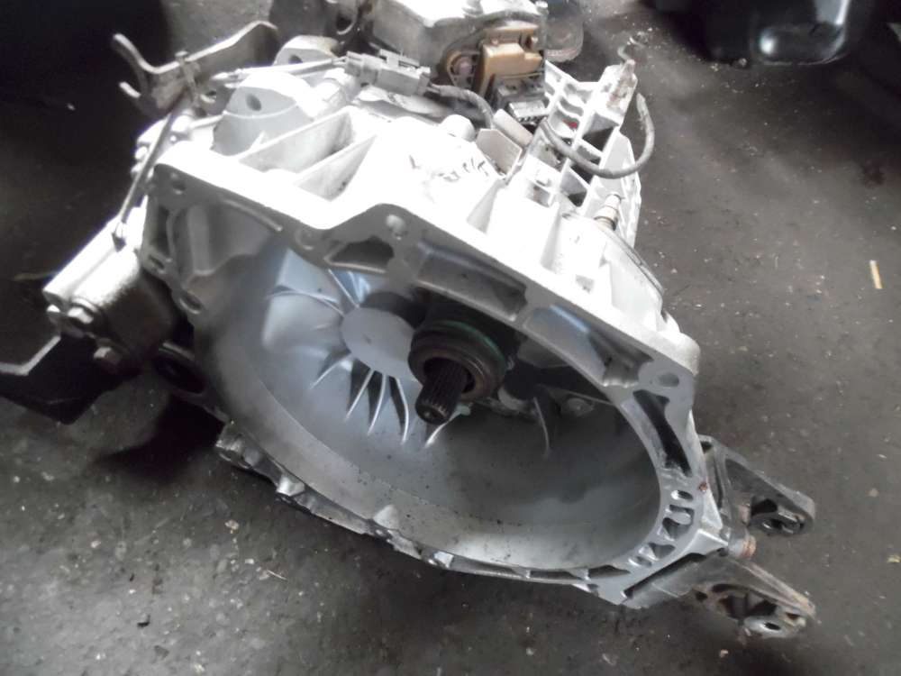 Lada Kalina 1,6L Getriebe Schaltgetriebe 5-gang 136030KM