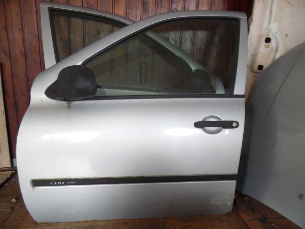 Lada Kalina Kombi T�r Vorne Links Silber