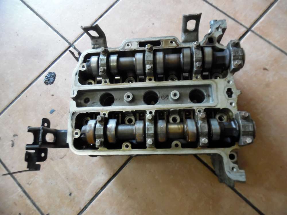 Opel Corsa C D Agila 1,0L Zylinderkopf Nockenwelle 55355431
