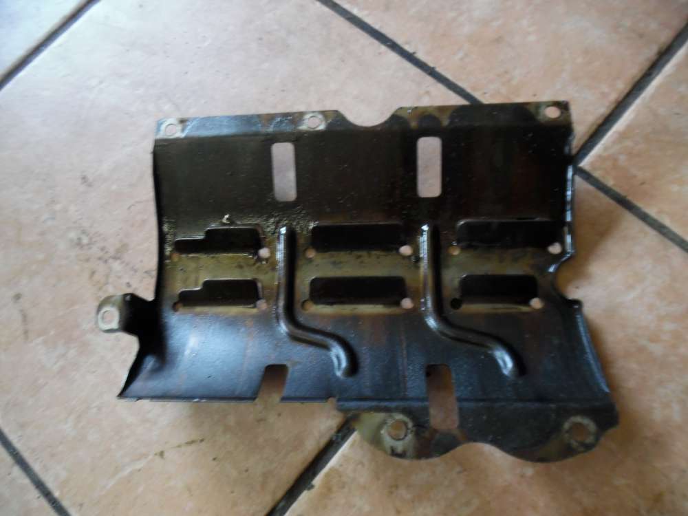 Opel Corsa C D Agila 1,0L Schutzblech