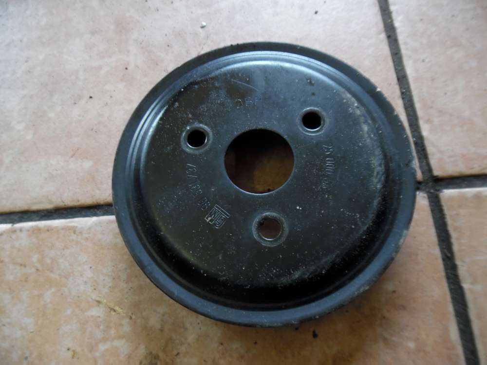 Opel Corsa C D Agila 1,0L Riemenscheibe Wasserpumpe 90531737