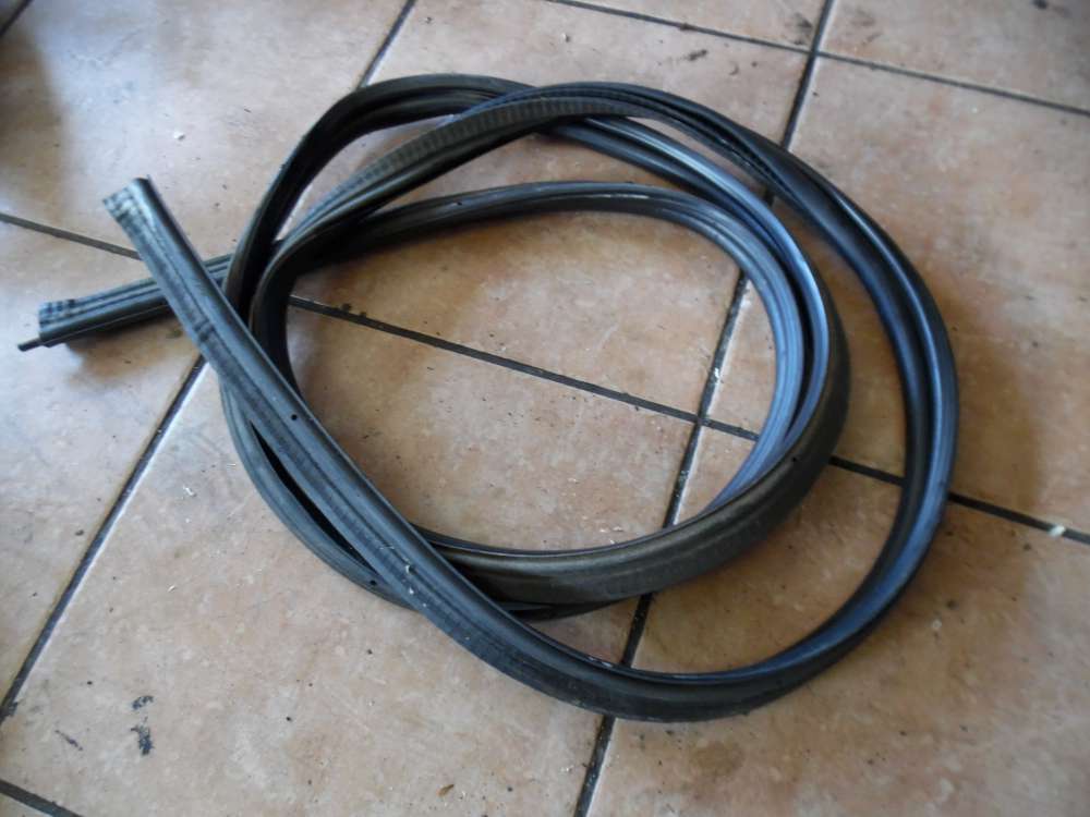 Ford Focus MK1 3-T�rer Heckklappedichtung Dichtung