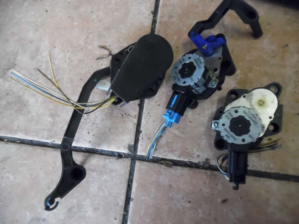 Opel Omega B Stellmotor Servomotor Heizung  L�ftung 090512499