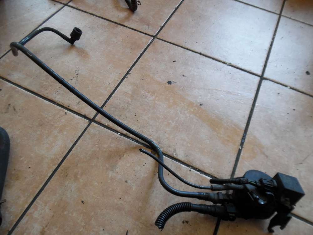 Ford Focus MK1 1,6L Magnetventil Unterdruck mit Schlauch