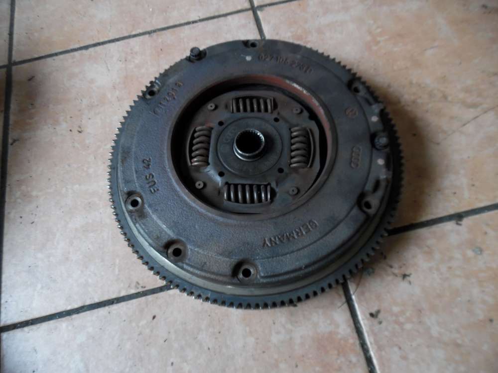 VW Golf IV 1,4L Schwungrad Kupplung 027105273D