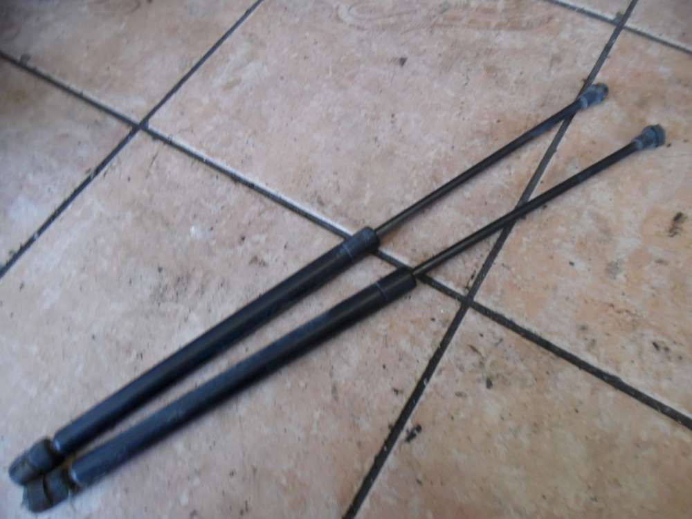VW Golf IV Gasdruckfeder Heckklappend�mpfer 1J6827550