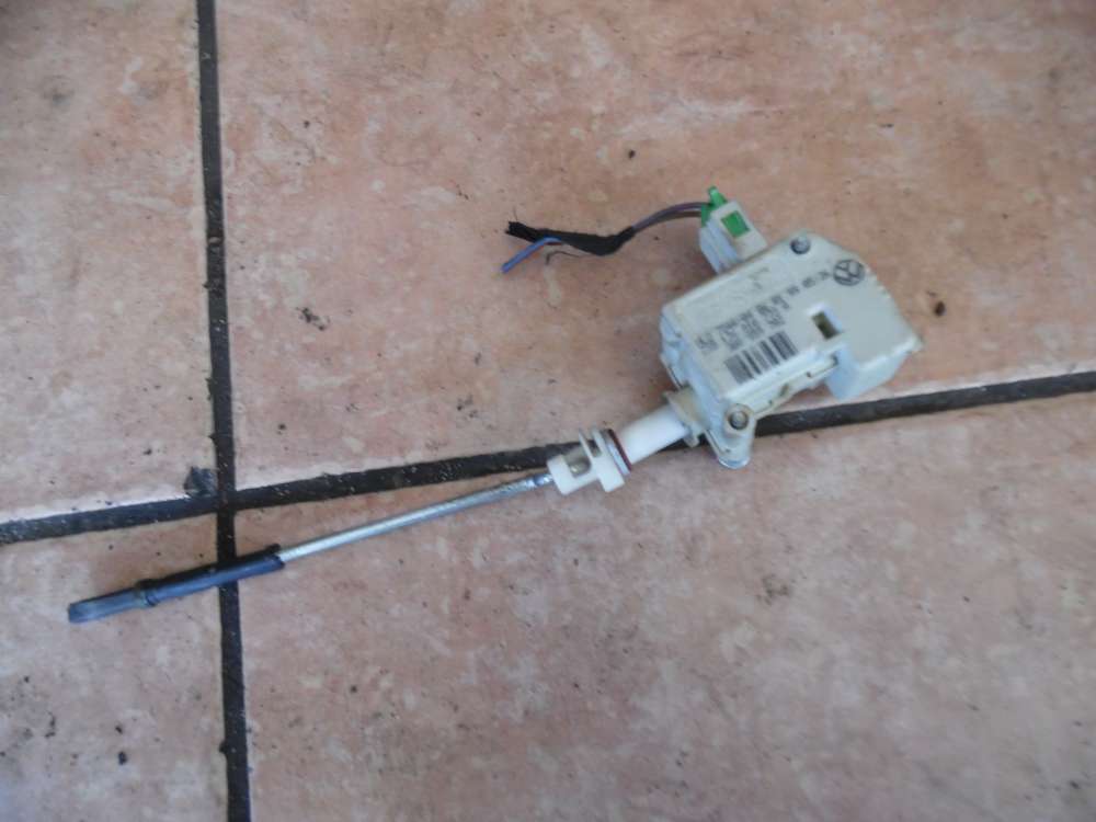 VW Golf IV ZV Stellmotor Tankklappe 1J6810773