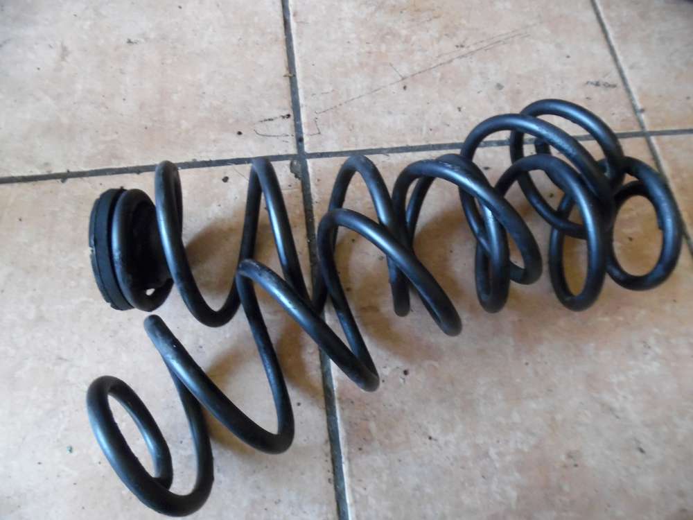 VW Golf IV Feder Fahrwerksfeder Hinten