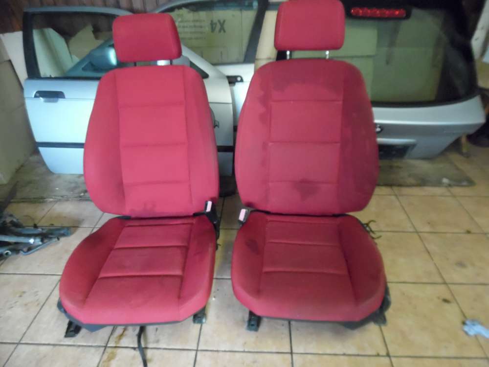 BMW 3er 316i 3-T�rer Sitze Vorne Rechts / Links klappbar Stoff Rot