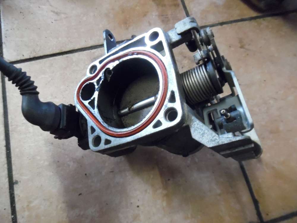 BMW 3er 316i 1,6L Drosselklappe 