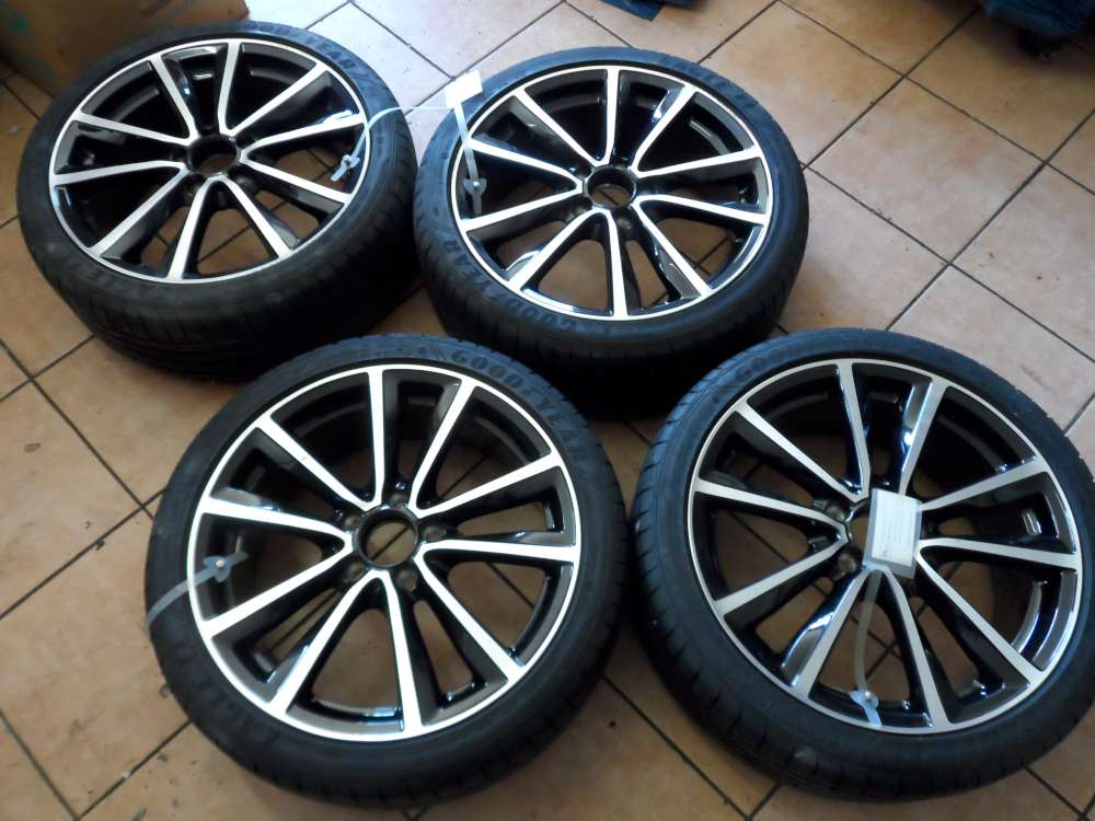  4x Alufelgen mit Sommerreifen Mercedes-Benz B W246 A2464011602  225/40R18 92W 7,5x18 ET52