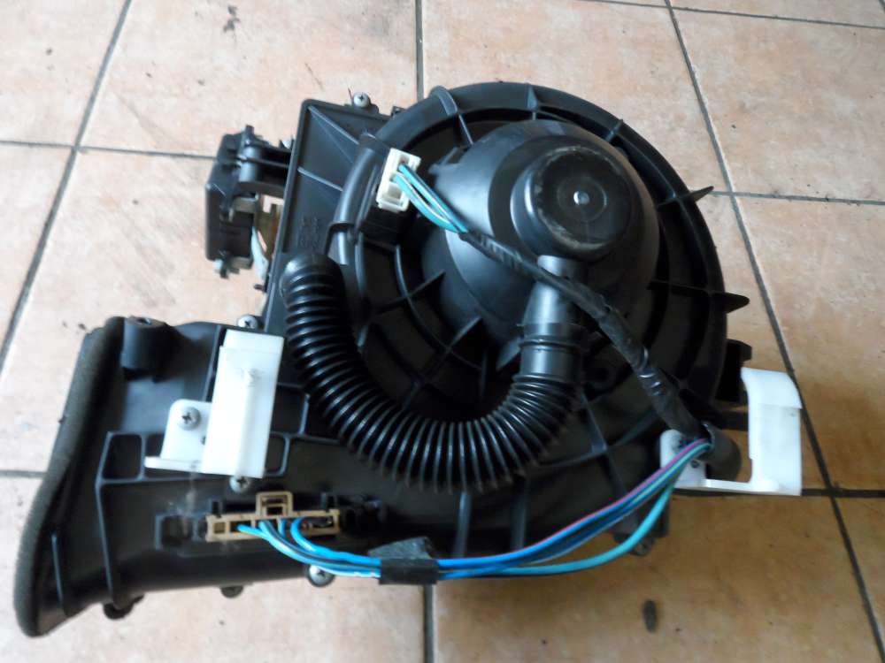 Nissan Almera Tino Gebl�sekasten Heizung 