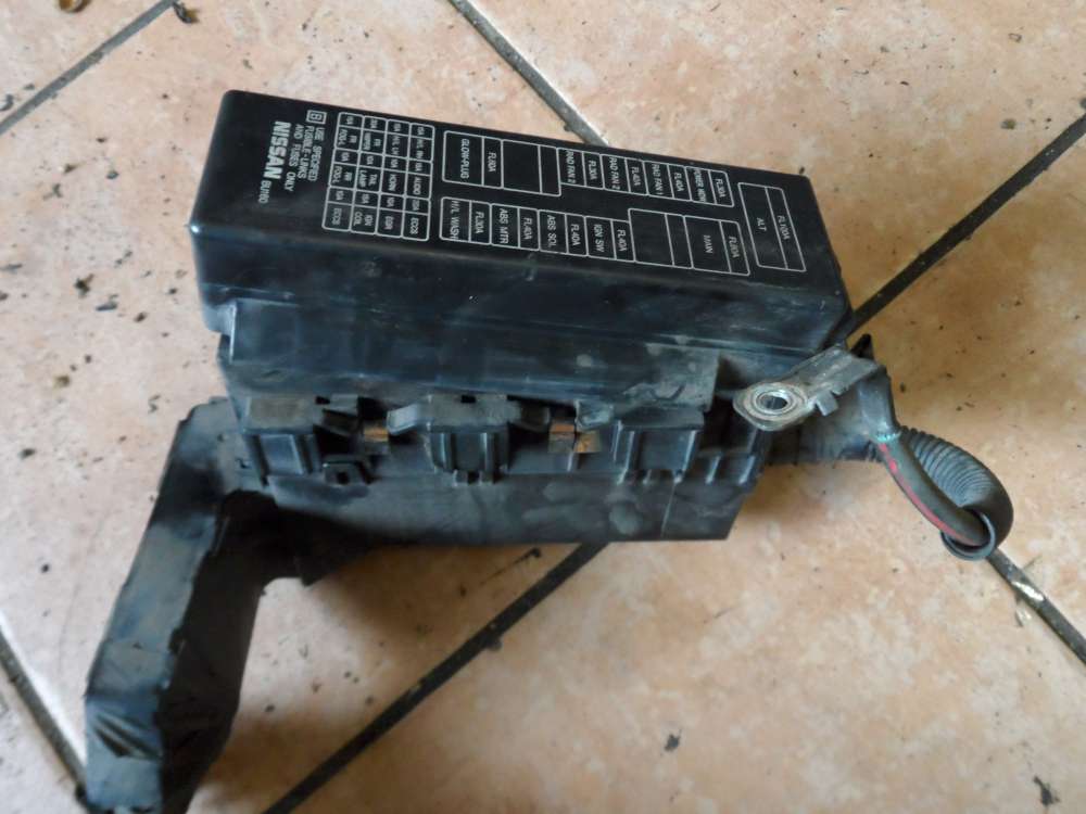 Nissan Almera Tino Sicherungskasten 24382AU010