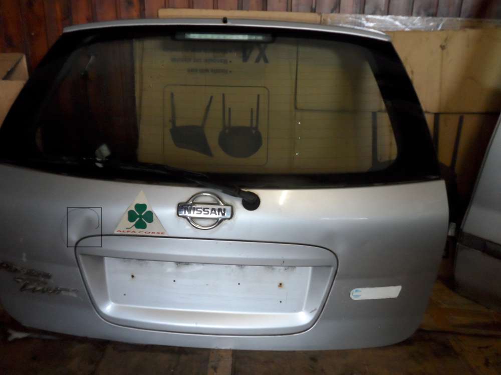 Nissan Almera Tino Heckklappe Heckscheibe Silber