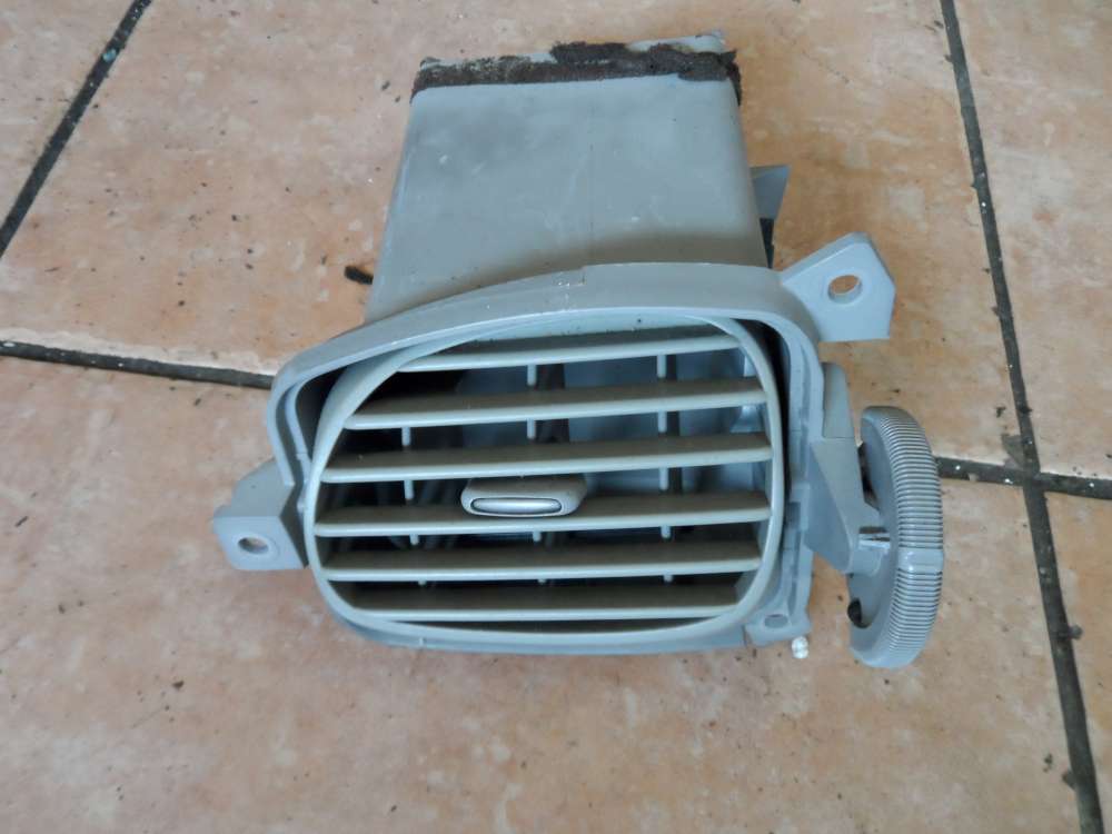 Nissan Almera Tino Luftd�se Luftdusche Rechts 68760BU200