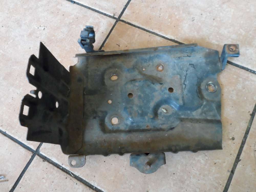 Nissan Almera Tino Halter Batteriehalter 