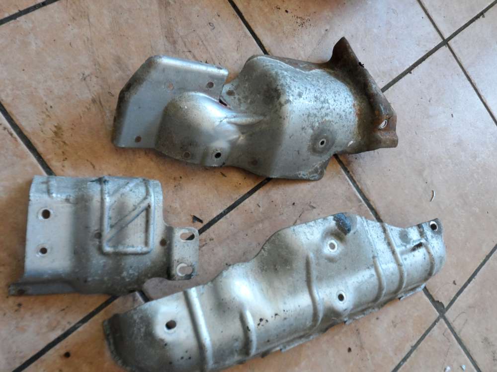 Nissan Almera Tino V10 2,2dci Hitzeschild Abgaskr�mmer Schutzblech
