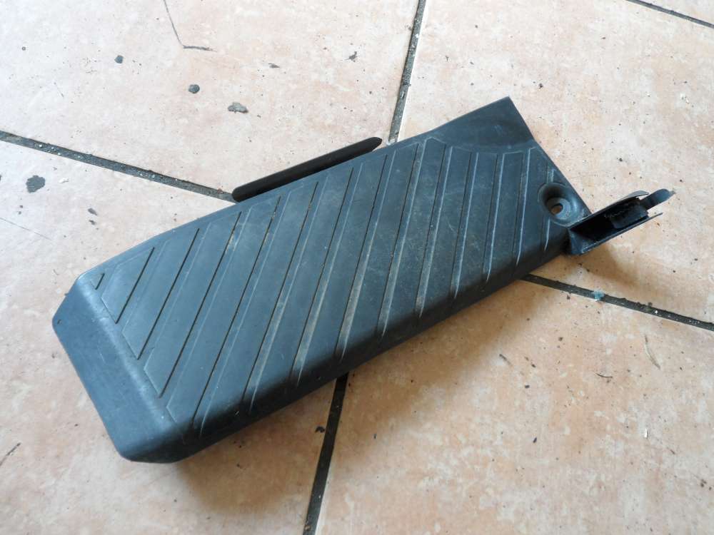 Audi A3 8P Fu�st�tze Fu�raum Links 8P1864777