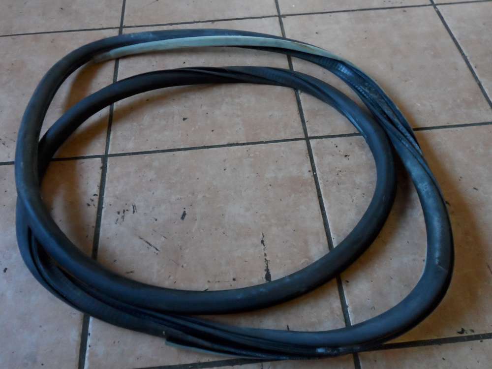 Audi A3 8P T�rdichtung Dichtung Vorne Rechts 8P4831721