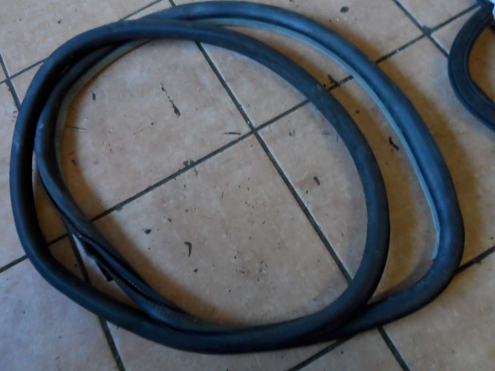 Audi A3 8P T�rdichtung Dichtung Vorne Links 8P4831721