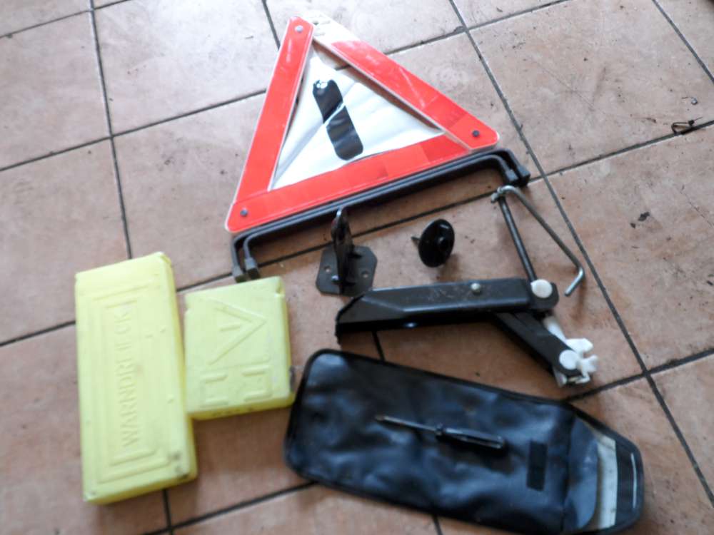 Fiat Coupe 175 Wagenheber Bordwerkzeug