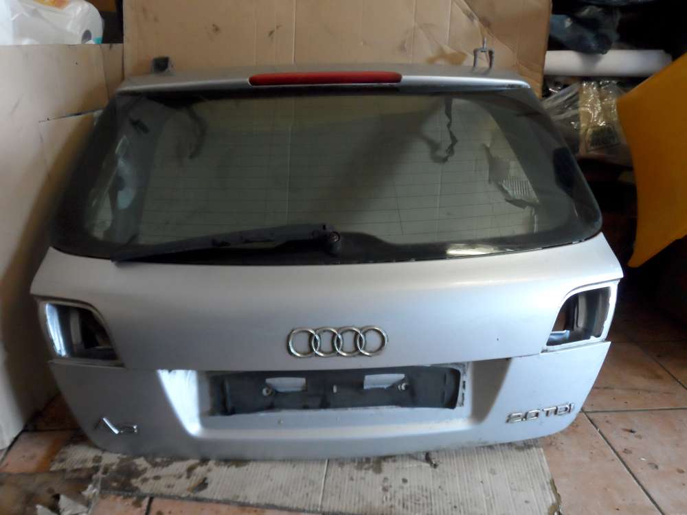 Audi A3 8P Sportback 8PA Heckklappe Heckscheibe Grau