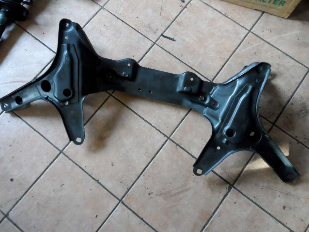 Ford Escort VII Achstr�ger Vorderachse