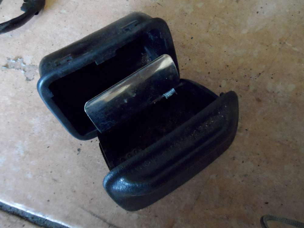Ford Escort VII Aschenbecher Hinten