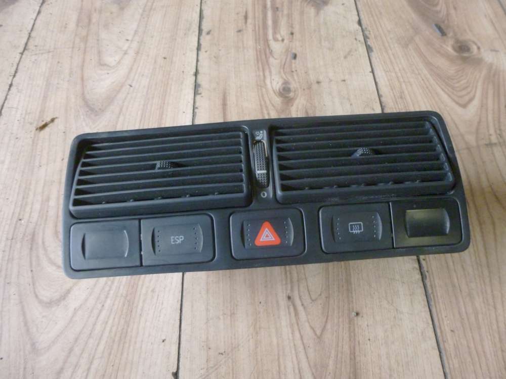 VW Golf IV Luftdse Mitte mit Schalter 1J0819728C
