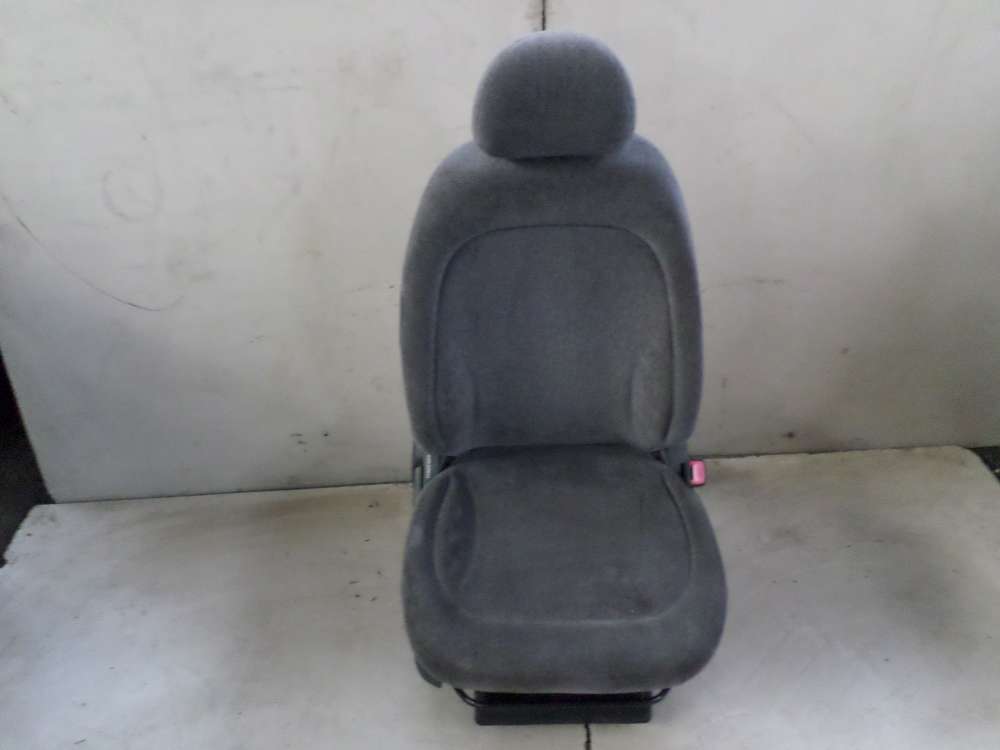 Sitz Vorne Rechts Beifahrersitz Original Toyota Yaris Verso Bj:2001 -4/5-Tür